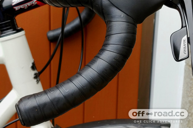 Top handlebar clearance tape